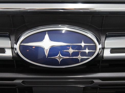 Used 2018 Subaru Outback 3.6R Limited AWD/4WD image 38
