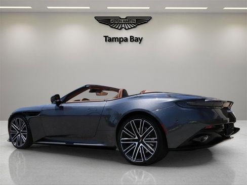 Used 2025 Aston Martin DB12 Convertible image 3