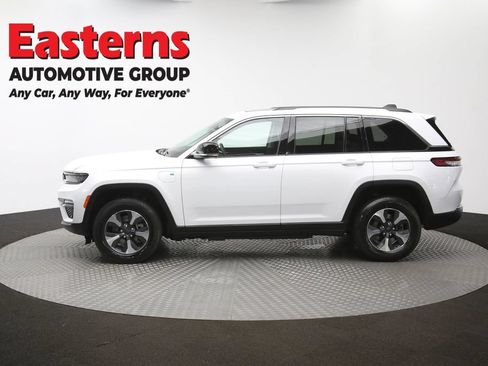 Used 2022 Jeep Grand Cherokee Limited 4xe w/ Luxury Tech Group II AWD/4WD image 64