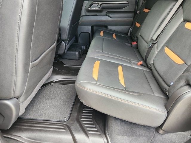 Used 2026 GMC Sierra 2500 AT4 w/ AT4 Premium Plus Package AWD/4WD image 30
