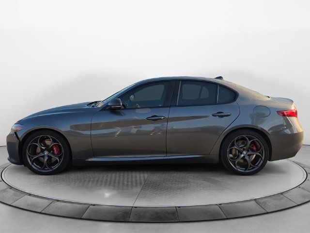 Used 2021 Alfa Romeo Giulia Ti Sport RWD image 2