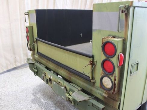 Used 2006 Chevrolet Silverado 2500 W/T w/ Heavy-Duty Power Package image 6