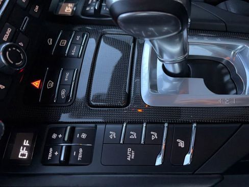 Used 2016 Porsche Cayenne GTS image 23