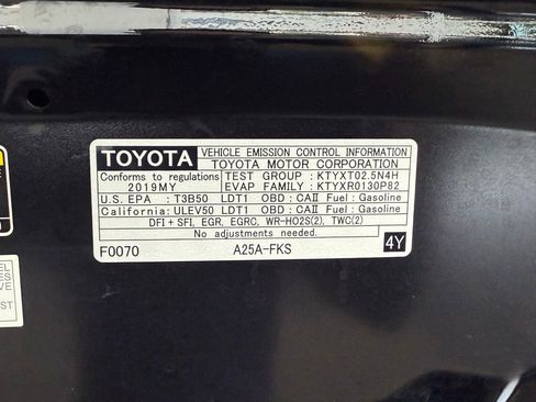 Used 2019 Toyota RAV4 XLE image 33