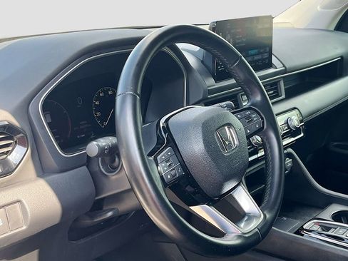 Used 2024 Honda Pilot EX-L image 9