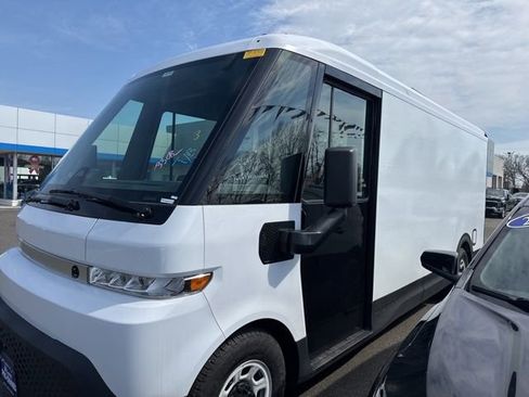 Used 2024 Chevrolet Brightdrop 600 w/ Commercial Equipment Package image 2