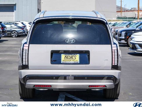 New 2026 Hyundai Ioniq 9 Limited AWD/4WD image 7