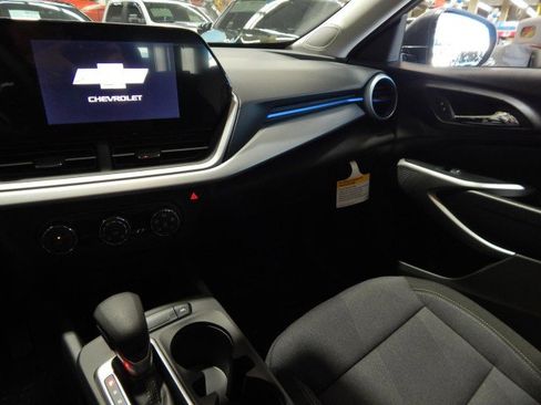 Used 2026 Chevrolet Trax LS image 23