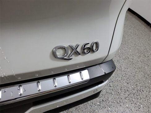 Used 2023 INFINITI QX60 Luxe w/ Cargo Package image 5