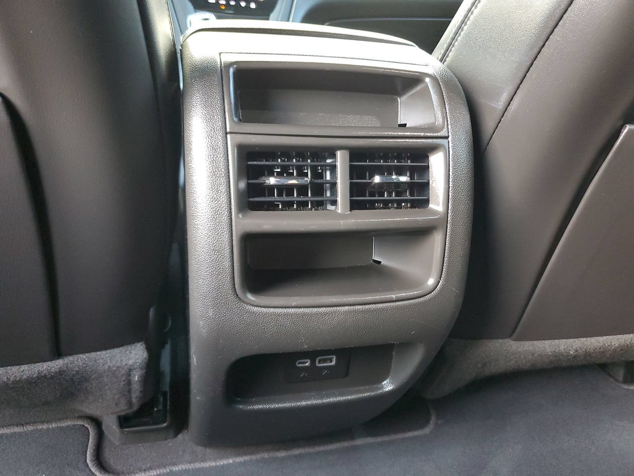 Used 2023 Cadillac XT5 Premium Luxury FWD image 15
