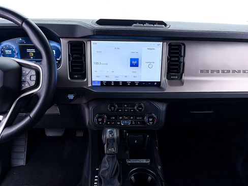 Used 2025 Ford Bronco Outer Banks AWD/4WD image 7