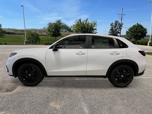 New 2026 Honda HR-V Sport image 2