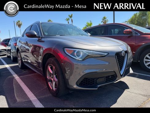 Used 2018 Alfa Romeo Stelvio AWD image 1