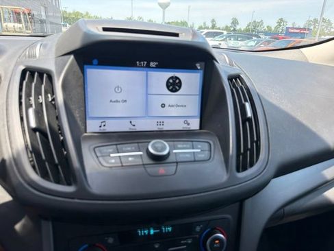 Used 2018 Ford Escape SE w/ SE Sync 3 Package AWD/4WD image 20