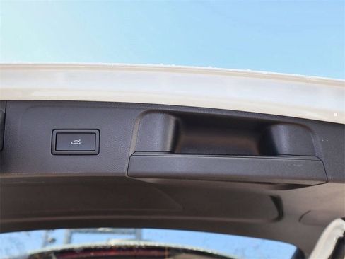 New 2026 Volkswagen Atlas SEL Premium R-Line image 11