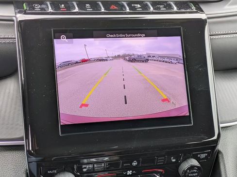 New 2026 Jeep Grand Cherokee Laredo X AWD/4WD image 19