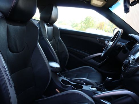 Used 2016 Hyundai Veloster Turbo image 42