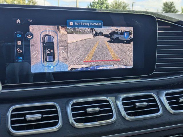 Used 2026 Mercedes-Benz GLS 580 4MATIC image 20