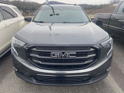 Used 2020 GMC Terrain SLE w/ Driver Convenience Package image 6