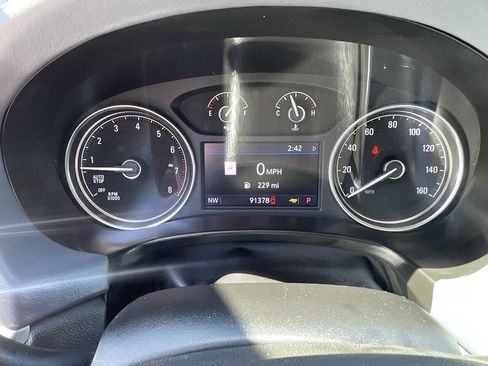 Used 2020 Buick Enclave Essence w/ Sound and Sites Package image 16