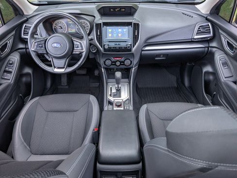Used 2023 Subaru Forester Premium AWD/4WD image 23