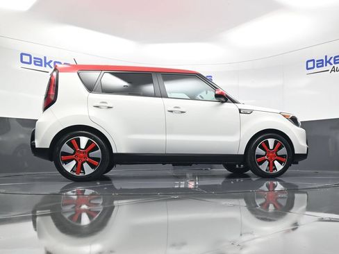 Used 2016 Kia Soul + w/ Designer's Package FWD image 42