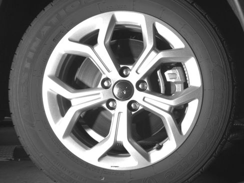 Used 2025 Jeep Compass Latitude AWD/4WD image 13