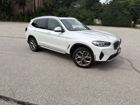 Used 2023 BMW X3 xDrive30i w/ Premium Package AWD/4WD image 2