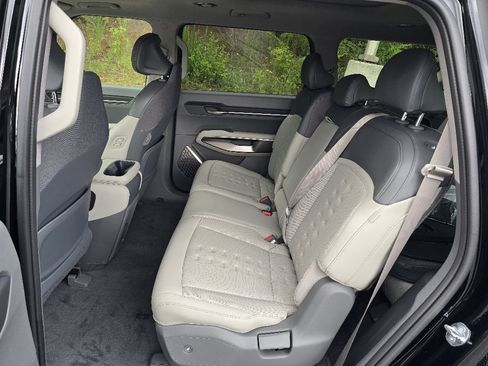 New 2026 Kia EV9 Wind image 4