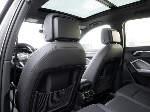 New 2025 Audi Q3 2.0T Premium image 25