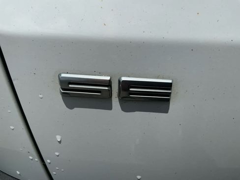 Used 2021 Ford Escape SE w/ Convenience Package FWD image 18
