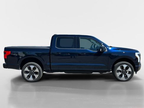 Used 2025 Ford F150 Lightning Platinum AWD/4WD image 7