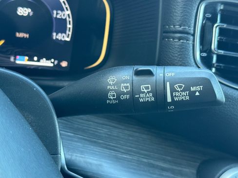 Used 2024 Jeep Wagoneer Series II w/ Flexible Seating Group AWD/4WD image 32