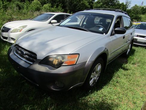 Used 2005 Subaru Outback 2.5i AWD/4WD image 1