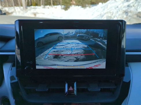 Used 2024 Toyota Corolla SE w/ SE Premium Package image 13