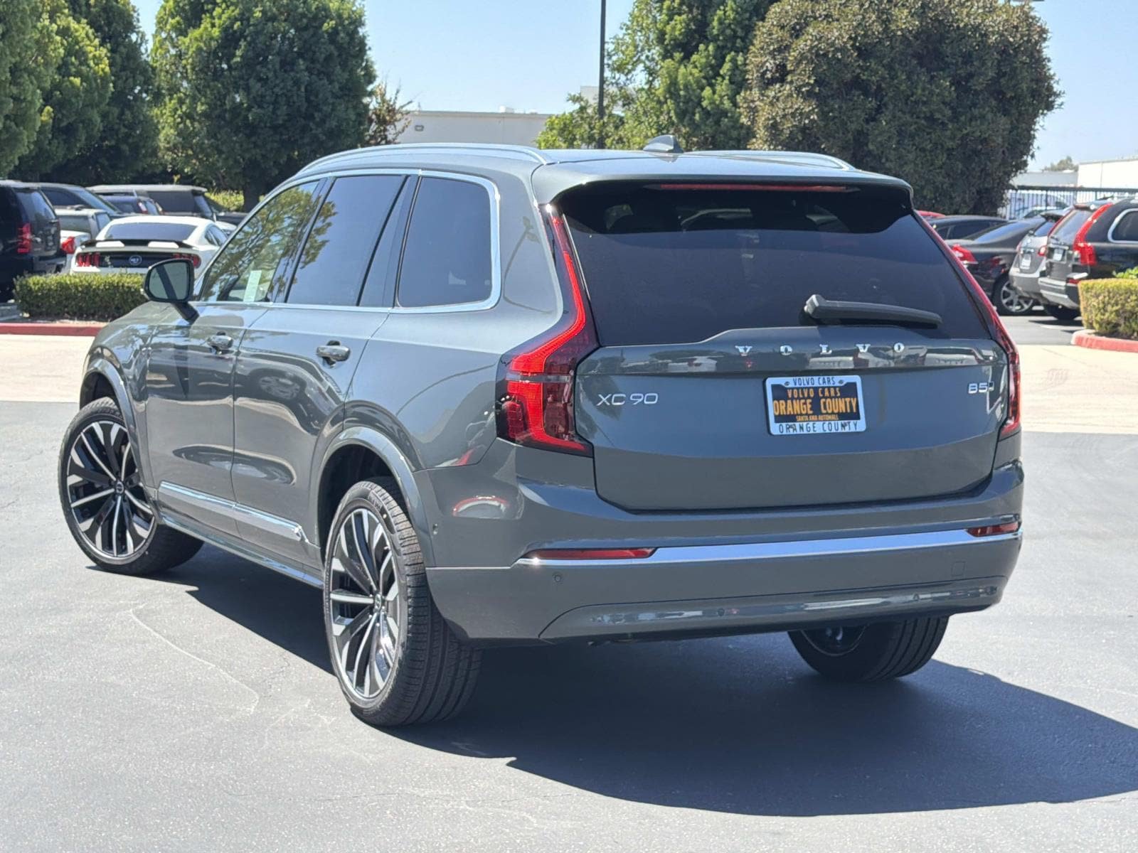 New 2027 Volvo XC90 B5 Plus AWD/4WD image 5