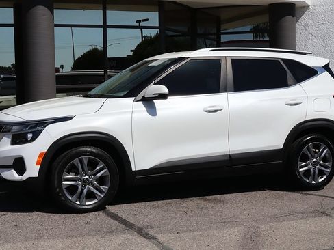 Used 2021 Kia Seltos S FWD image 7