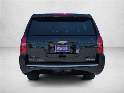 Used 2020 Chevrolet Suburban Premier AWD/4WD image 7