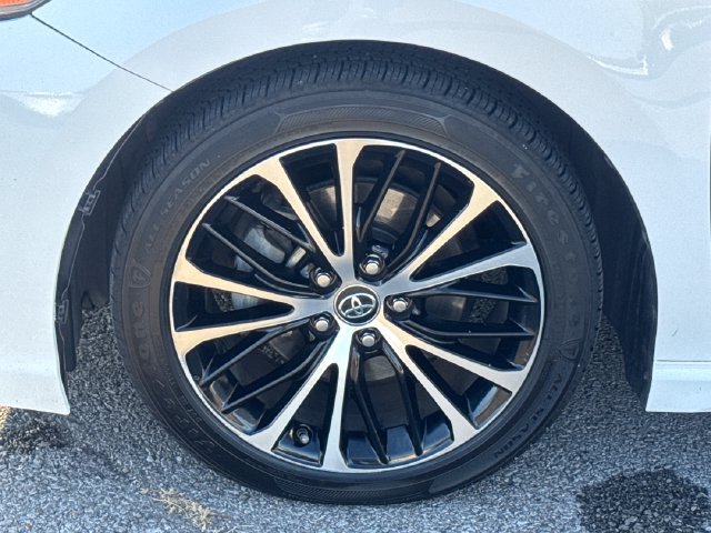 Used 2019 Toyota Camry SE FWD image 28