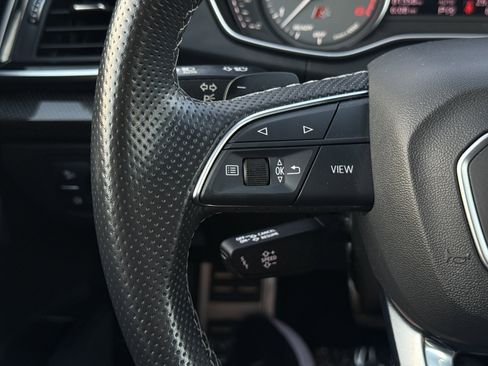 Used 2022 Audi SQ5 Premium w/ Convenience Package image 16