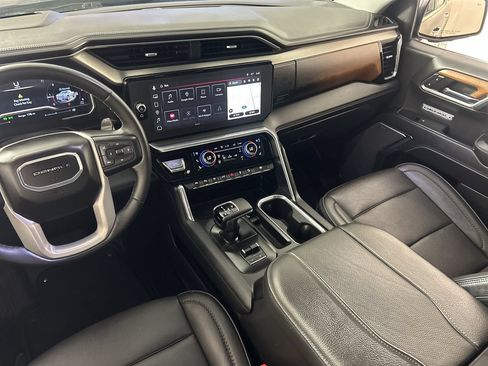 Used 2023 GMC Sierra 1500 Denali w/ Denali Reserve Package AWD/4WD image 24