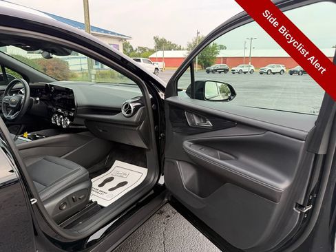 Used 2024 Chevrolet Blazer EV LT AWD/4WD image 44