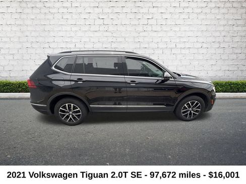 Used 2021 Volkswagen Tiguan SE FWD image 3
