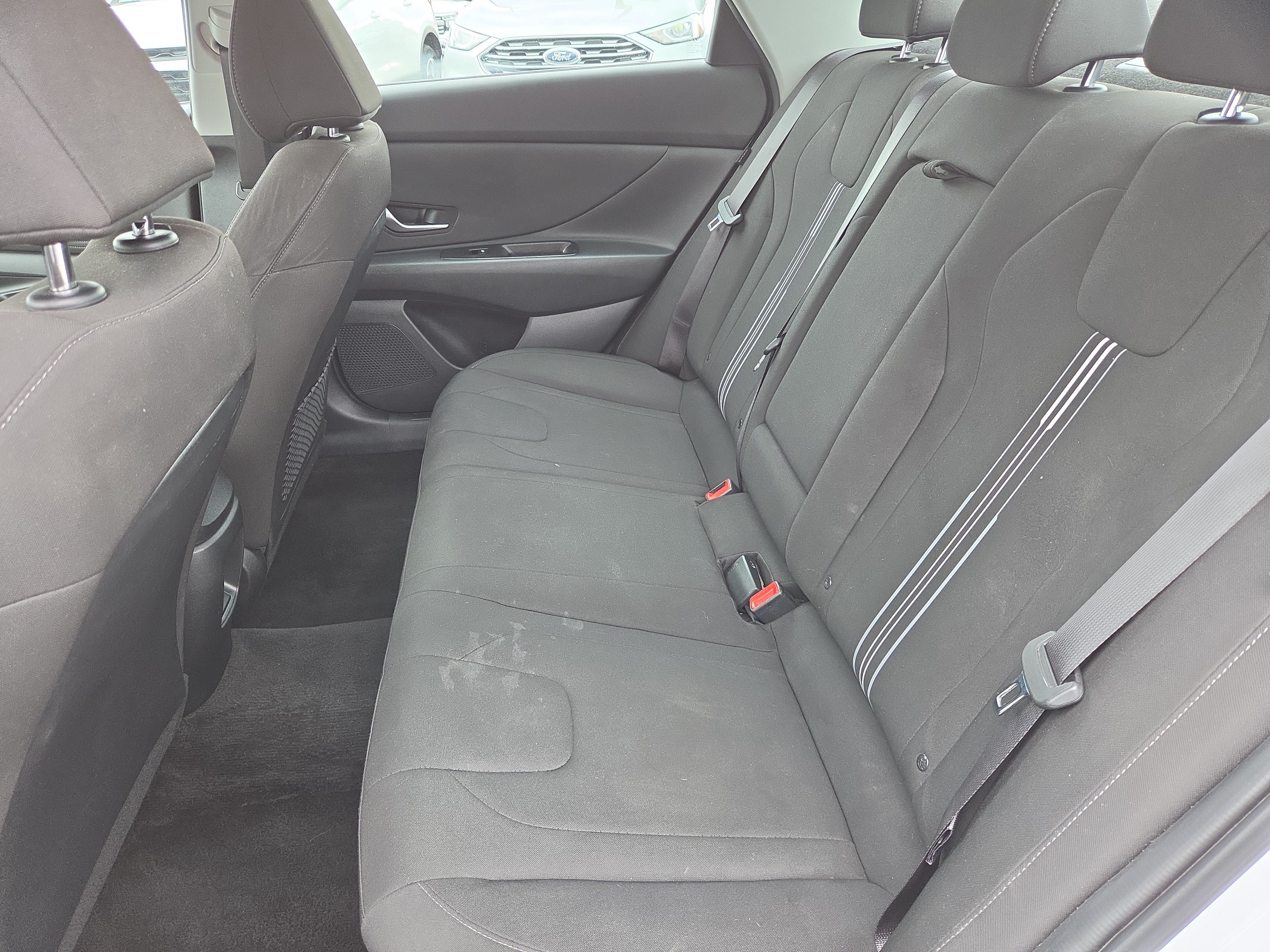 Used 2025 Hyundai Elantra SEL FWD image 6