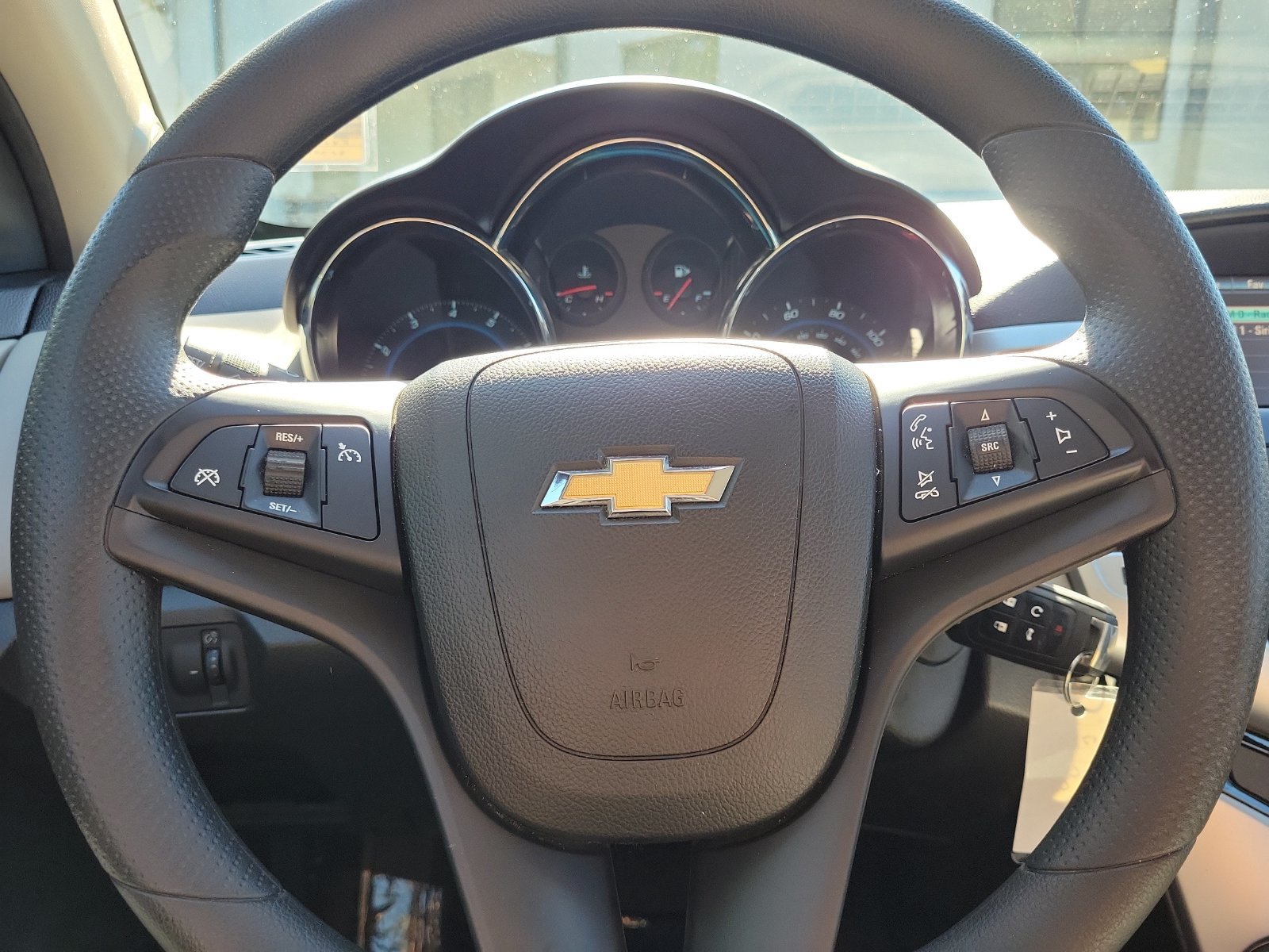 Used 2015 Chevrolet Cruze LT w/ Enhanced Safety Package FWD image 18
