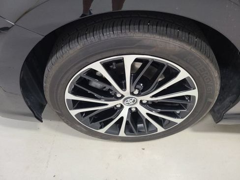 Certified 2020 Toyota Camry SE FWD image 35