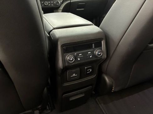 Used 2018 GMC Acadia Denali w/ Technology Package image 19