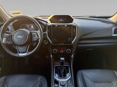 Used 2023 Subaru Forester Touring image 10