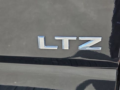 Certified 2024 Chevrolet Silverado 2500 LTZ w/ LTZ Convenience Package AWD/4WD image 38
