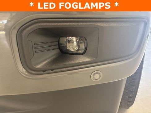 New 2026 Ford F250 Lariat w/ Black Appearance Package image 44